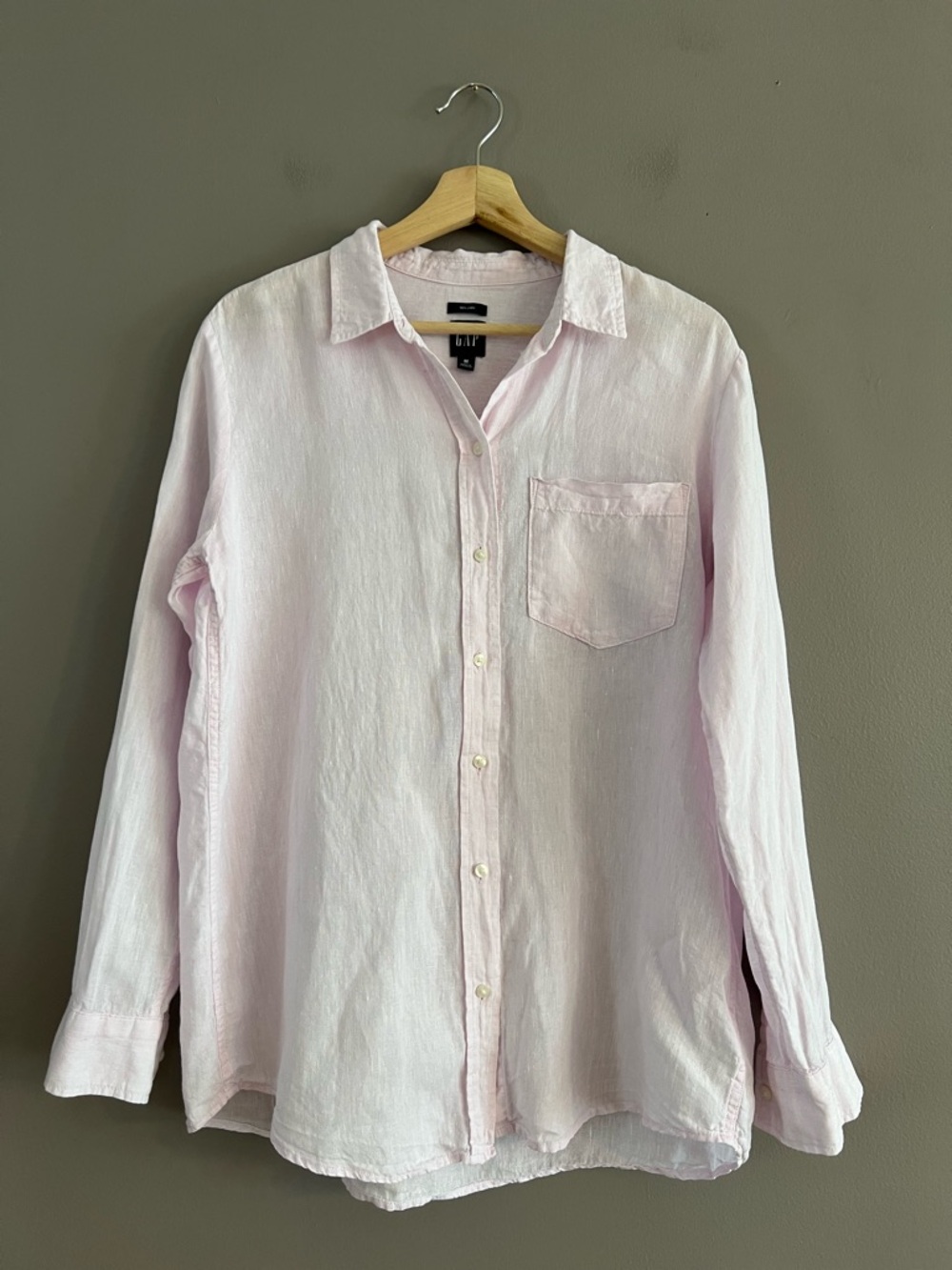 GAP Womens Boyfriend Shirt Light Iris Medium 100% Linen Long Sleeve Button Down